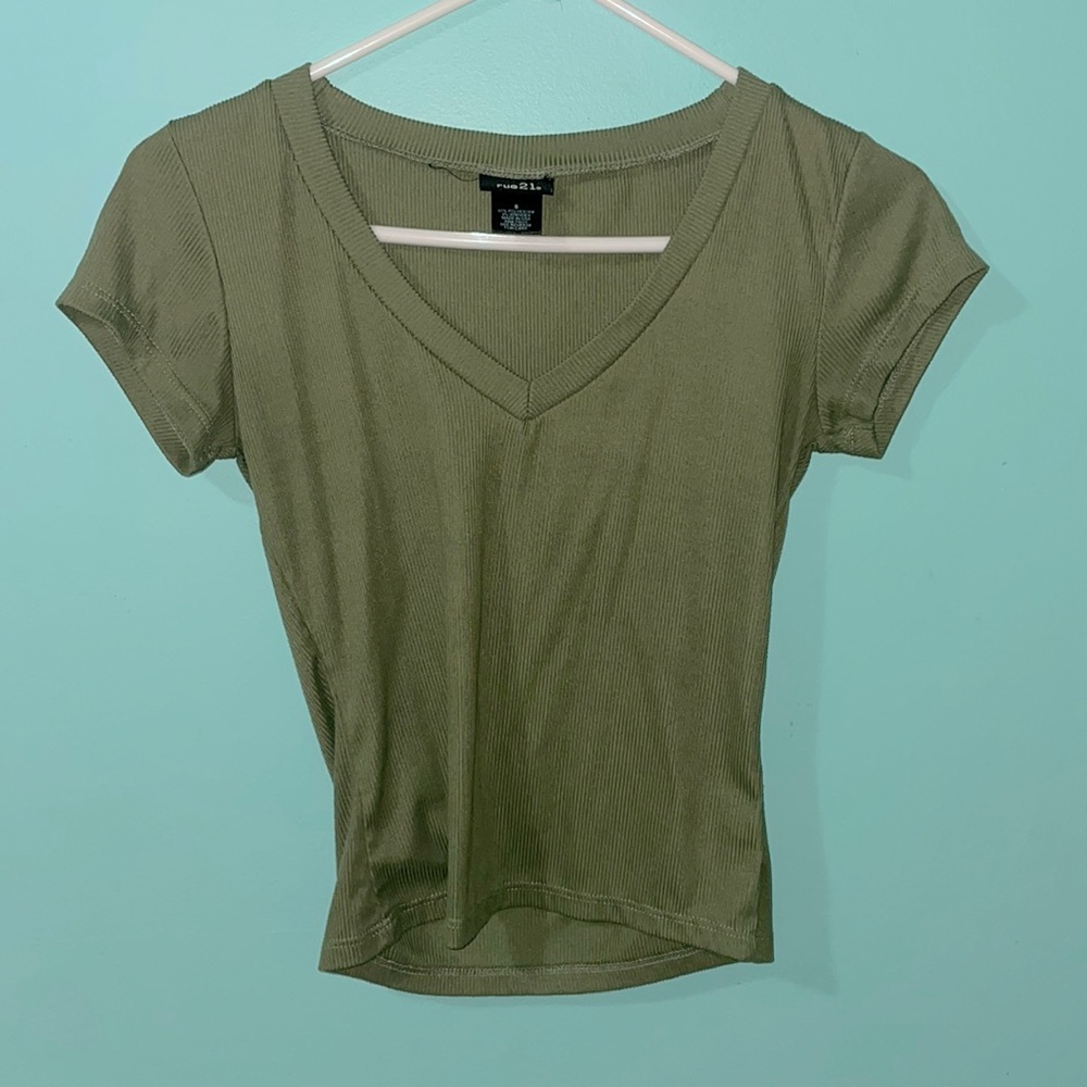 Green tee shirt